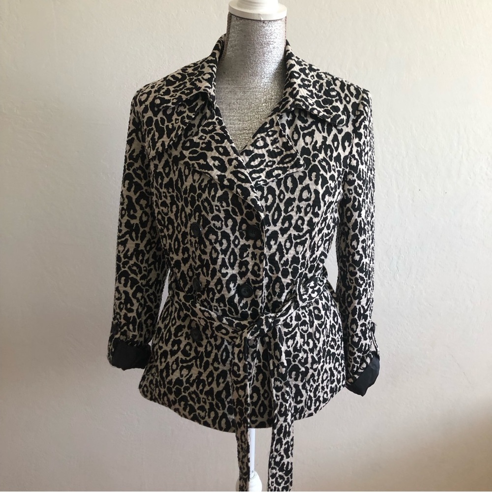 My collection bottoms in front long sleeves size Medium jacket
